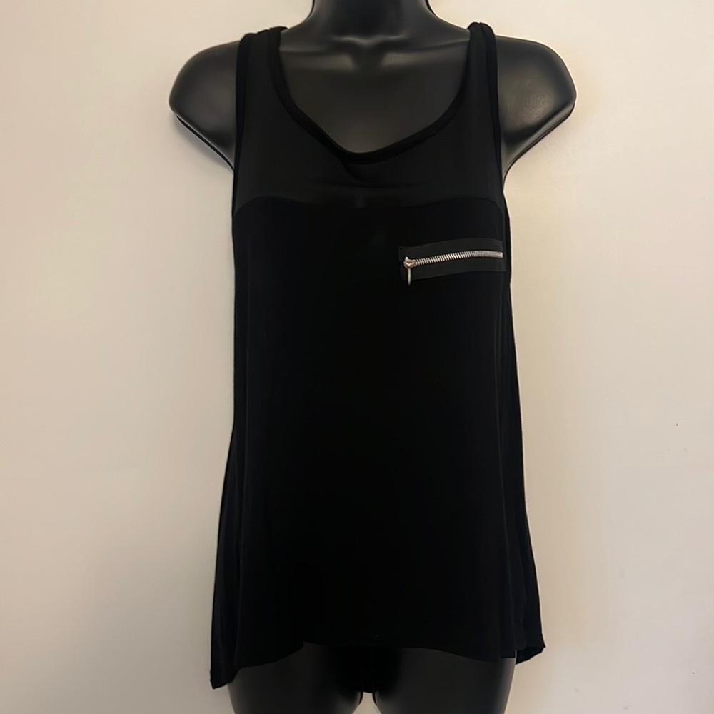 Woman’s classy tank